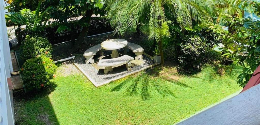 Hospedaje Quepos Exterior foto